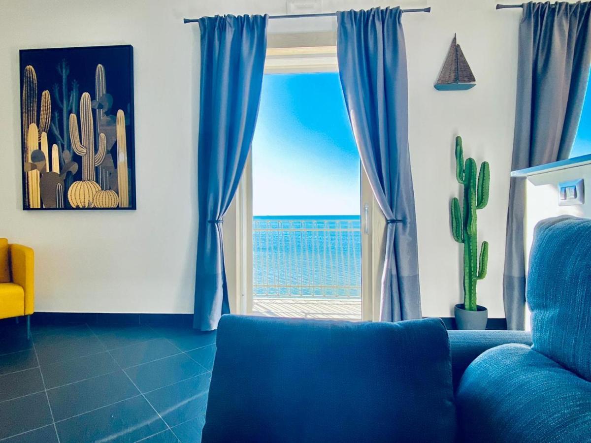 Sea View Apartment 5 Mt From The Beach Salerno Exteriör bild